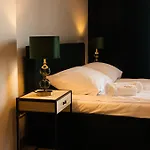 Warsview Apartmán *
